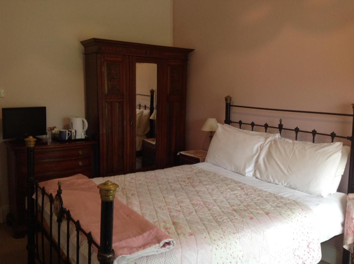 The Gro Guest House Ньютаун Екстер'єр фото